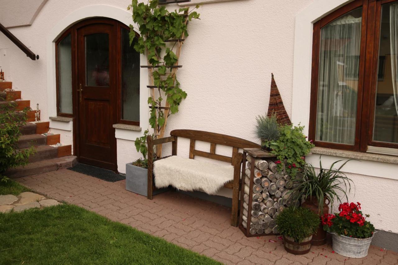 Ferienhaus Höll Russbach am Pass Gschütt Exterior foto